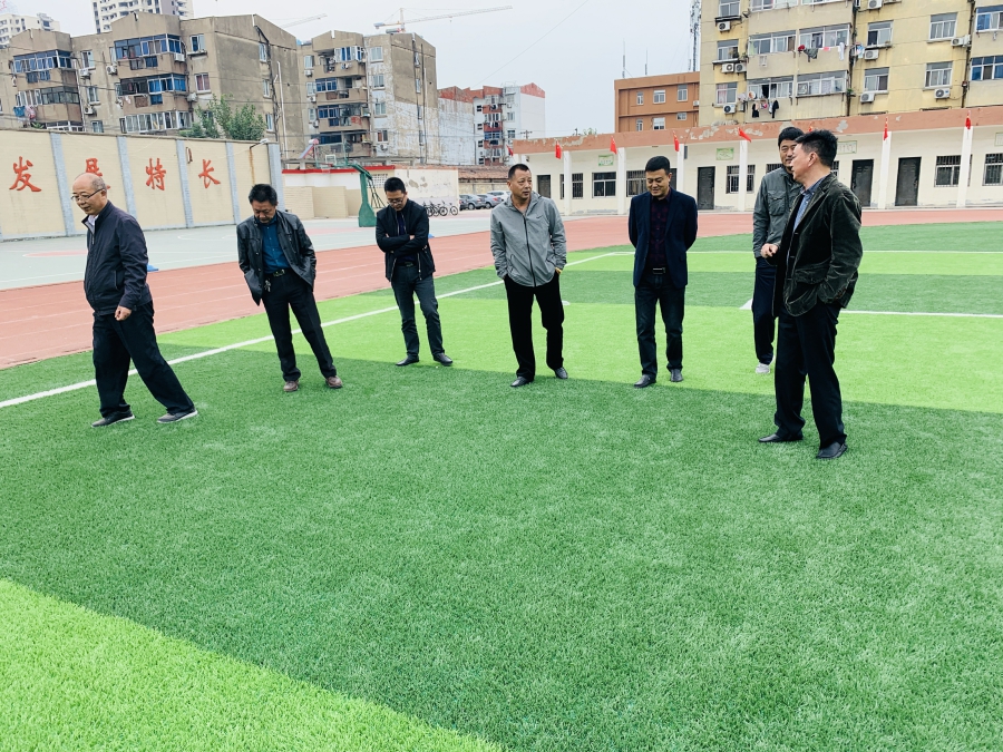 足球场竣工